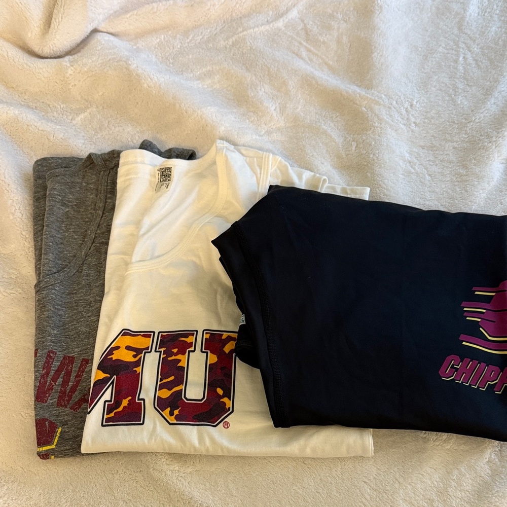 CMU Central Michigan University Women's Tank Tops and black leggings size XXL